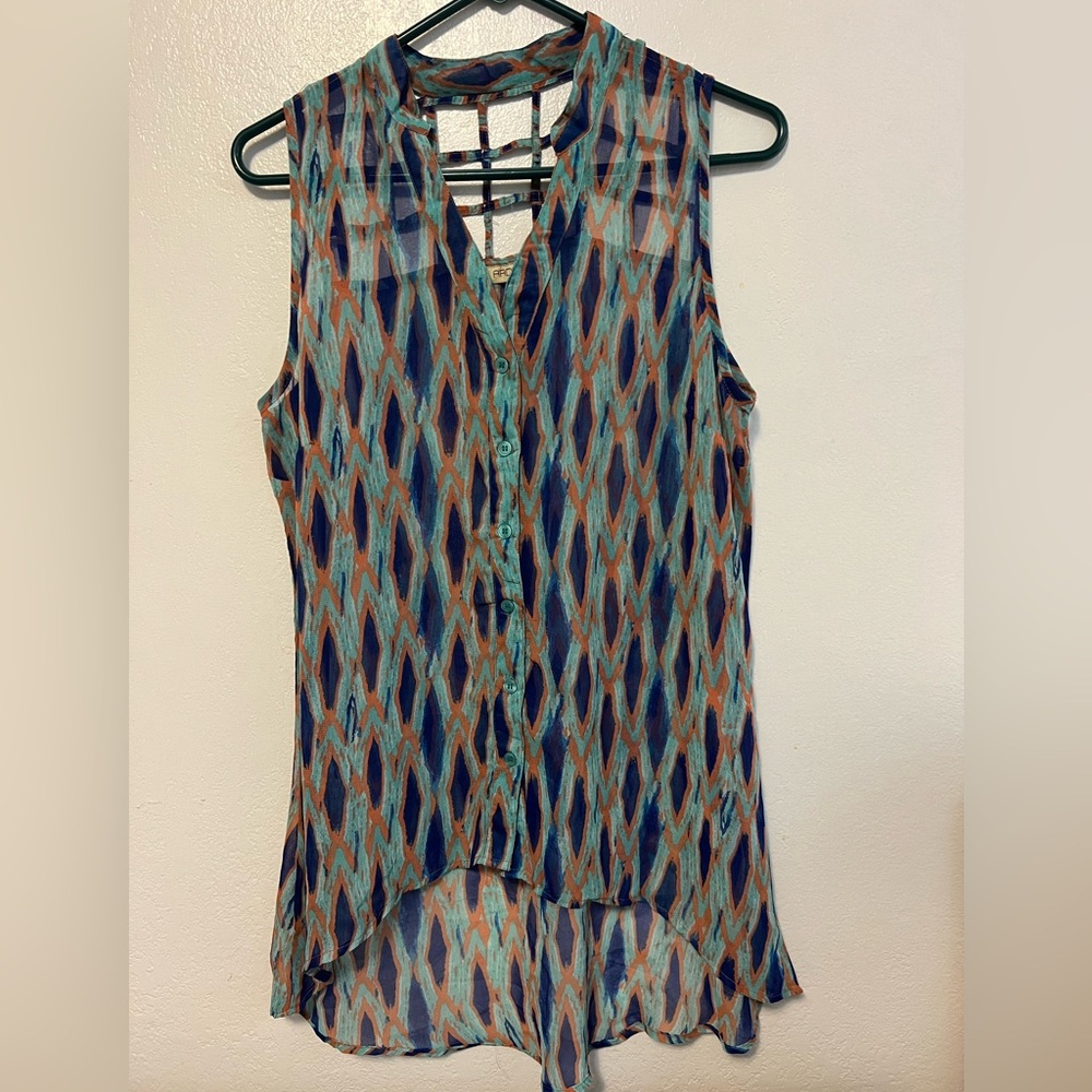 🎈Arden B | Sheer Sleeveless Patterned Top
